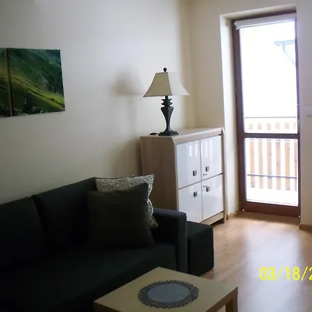 Apartament Akuratny Apartment *