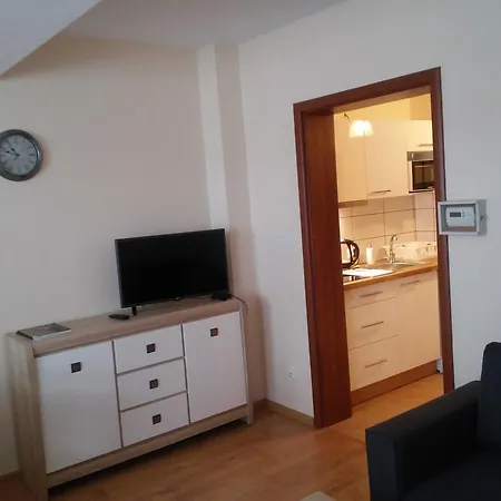 Apartment Apartament Akuratny *