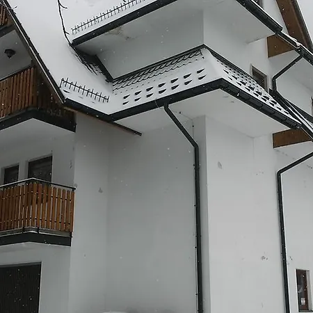 Apartament Akuratny *
